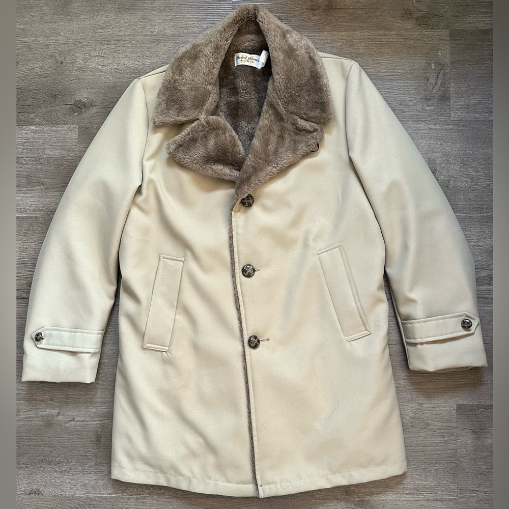 Vintage David James Tan Beige Faux Fur Collar Heavy Lined Sport Coat 38